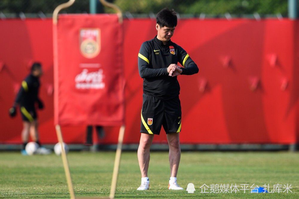 罗马联赛上一轮主场2-0击败那不勒斯，避免连败情况的出现，重返胜轨，士气得以提升。
